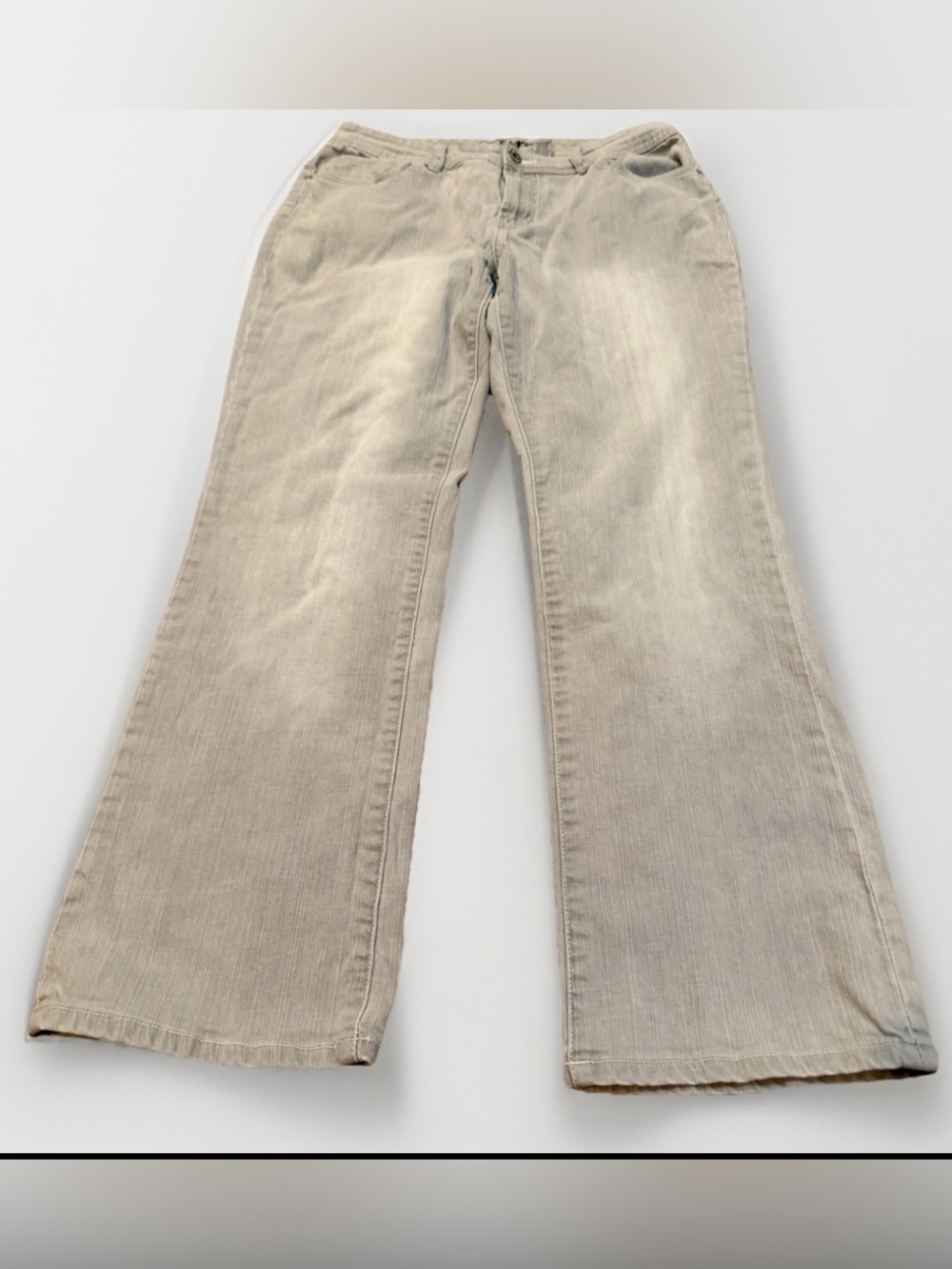 Vintage 90’s Chicos Platinum Gray Washed Jeans Size 1.5 /10 Hong Kong Talon Zip